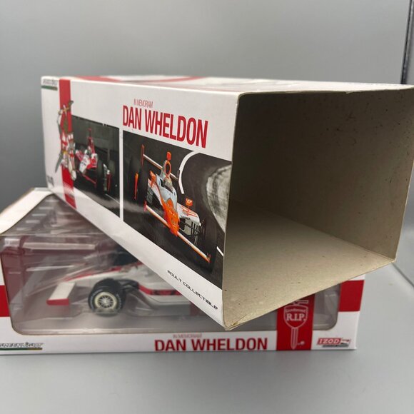 Greenlight-1:18 Scale Dan Wheldon In Memoriam Indy Car 2012 Brickyard Authentics - Picture 16 of 16